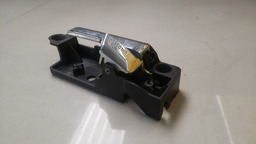 MAÇANETA INTERNA TRASEIRA ESQUERDA FORD FUSION 2009 A 2012