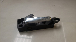 MAÇANETA INTERNA TRASEIRA ESQUERDA FORD FUSION 2009 A 2012