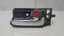 MAÇANETA INTERNA TRASEIRA DIREITA TOYOTA HILUX 2015