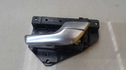 MAÇANETA INTERNA D DIREITA RANGE ROVER EVOQUE 2012 A 2015