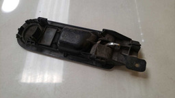 MAÇANETA INTERNA TRASEIRA ESQUERDA VW GOLF 1999 A 2007 (3)