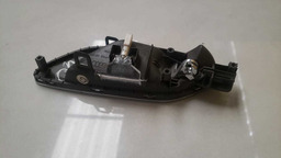 MAÇANETA INTERNA DIANTEIRA DIREITA AUDI Q3 2012 A 2016