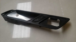 MAÇANETA INTERNA DIANTEIRA ESQUERDA VW JETTA 2012 A 2016 (2)