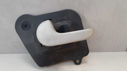 MAÇANETA INTERNA TRASEIRA ESQUERDA GM MERIVA 2005 