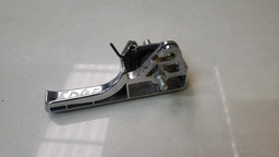 MAÇANETA INTERNA LADO ESQUERDO FORD EDGE 2012 A 2015 (2)