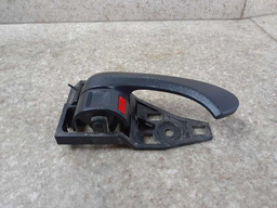 MAÇANETA INTERNA DIANTEIRA L D TOYOTA RAV4 2007 