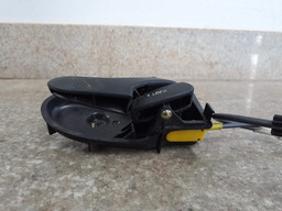 MAÇANETA INTERNA DIANTEIRA DIREITA FORD FOCUS 2000 A 2008 