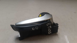 MACANETA INTERNA DIANTEIRA DIREITA TOYOTA ETIOS 2013 A 2017