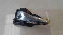 MAÇANETA INTERNA DIANTEIRA ESQUERDA TOYOTA HILUX 2021