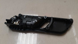 MAÇANETA INTERNA DIANTEIRA DIREITA VW JETTA 2013 A 2015