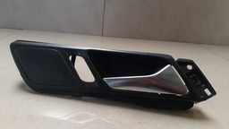 MAÇANETA INTERNA DIANTEIRA DIREITA VW JETTA 2013 A 2015