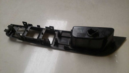 MOLDURA COMANDO VIDRO DIANTEIRO ESQUERDO LIVINA 2008 A 2014 