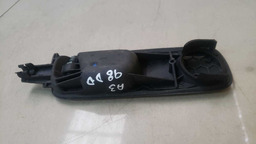 MAÇANETA INTERNA DIANTEIRA DIREITA AUDI A3 1998 A 2006