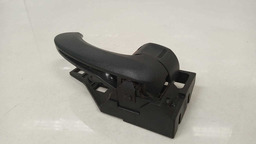 MAÇANETA INTERNA DIANTEIRA DIREITA TOYOTA RAV4 2010