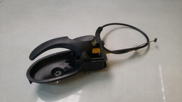 MAÇANETA INTERNA ESQUERDA FORD FOCUS 2000 A 2008