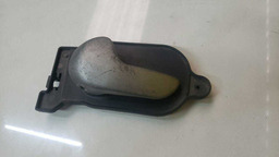 MAÇANETA INTERNA ESQUERDA FORD FIESTA 2004 A 2011 (7)