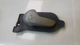 MAÇANETA INTERNA ESQUERDA FORD FIESTA 2004 A 2011 (2)