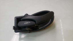 MAÇANETA INTERNA DIANTEIRA ESQUERDA FORD FOCUS 2000-2008 (7)