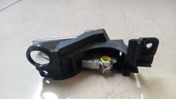 MAÇANETA INTERNA TRASEIRA LADO ESQUERDO GM ASTRA 2004 2005