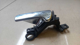 MAÇANETA INTERNA TRASEIRA LADO ESQUERDO GM ASTRA 2004 2005