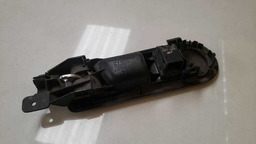 MAÇANETA INTERNA TRASEIRA DIREITA VW GOLF 1999 A 2007
