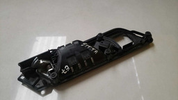 MAÇANETA INTERNA DIANTEIRA ESQUERDA VW JETTA 2012 A 2016 (7)