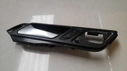 MAÇANETA INTERNA DIANTEIRA ESQUERDA VW JETTA 2012 A 2016 (7)