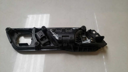 MAÇANETA INTERNA DIANTEIRA ESQUERDA VW JETTA 2012 A 2016 (7)