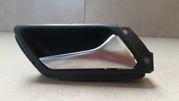 MAÇANETA INTERNA TRASEIRA DIREITA VW JETTA 2013 A 2015