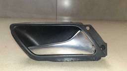 MAÇANETA INTERNA TRASEIRA DIREITA VW JETTA 2013 A 2015