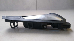 MAÇANETA INTERNA DIANTEIRO DIREITO VW PASSAT VARIANT 2010