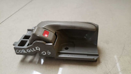 MAÇANETA INTERNA DIANTEIRA DIREITA TOYOTA COROLLA 2003 2004