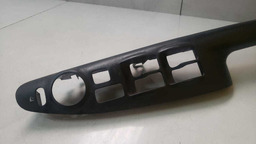 MOLDURA COMANDO VIDRO DIANTEIRO ESQUERDO TUCSON 2006 A 2015 