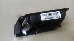 MAÇANETA INTERNA TRASEIRA DIREITO VW JETTA TSI 2.0 2012 2013