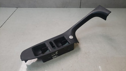 Moldura Comando Vidro Dianteiro Esquerdo Jetta 2012 A 2016