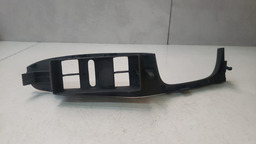 MOLDURA COMANDO VIDRO DIANTEIRO ESQUERDO JETTA 2012 A 2016