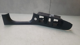 MOLDURA COMANDO VIDRO DIANTEIRO ESQUERDO JETTA 2012 A 2016