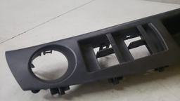 MOLDURA COMANDO VIDRO DIANTEIRO ESQUERDO CRUZE 2012 A 2016