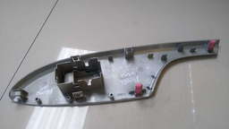 MOLDURA BOTÃO VIDRO ELÉTRICO DIREITO COROLLA 2009 A 2014