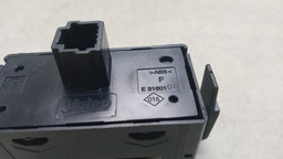 BOTÃO PISCA ALERTA RENAULT SANDERO 2013 A 2020