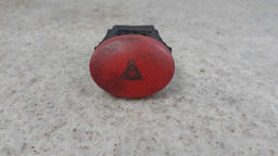 BOTÃO PISCA ALERTA LIFAN 320 2011