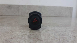 Botão Pisca Alerta Renault Logan 2010