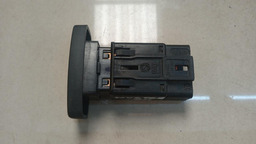 BOTÃO PISCA ALERTA RENAULT DUSTER 2012 