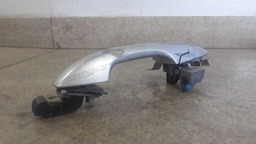 MAÇANETA EXTERNA DIANTEIRA DIREITA HONDA CRV 2002 A 2006