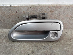 MAÇANETA EXTERNA D E SUBARU LEGACY COM DETALHE 1998