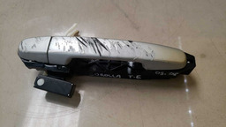 MAÇANETA EXTERNA T E TOYOTA COROLLA 2003 A 2008 COM DETALHE