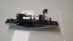 MAÇANETA EXTERNA DIREITA RENAULT DUSTER 2012 A 2016