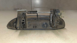 MAÇANETA EXTERNA DIANTEIRA DIREITA RENAULT CLIO 1998 A 2002