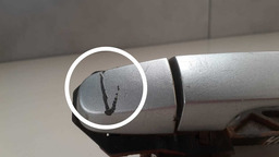 MAÇANETA EXTERNA TRASEIRA ESQUERDA TOYOTA HILUX 2015