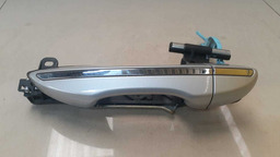 MAÇANETA EXTERNA TRASEIRA ESQUERDA TOYOTA COROLLA 2017